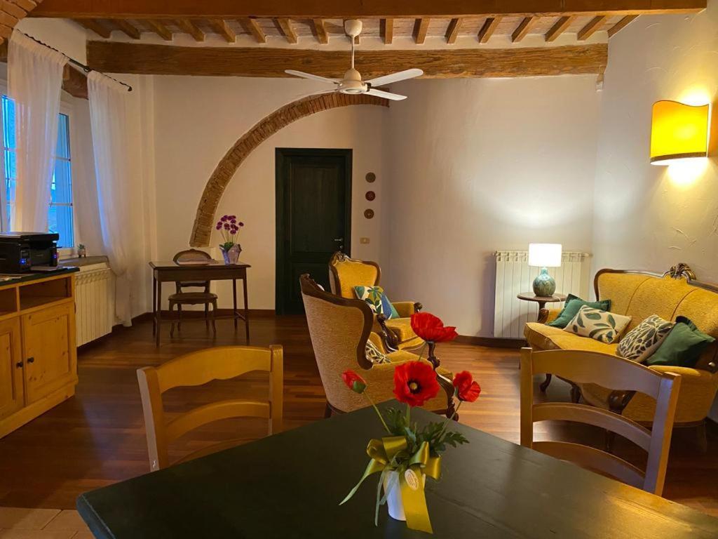 Il Casale Delle Rose Aparthotel Paganico  Luaran gambar